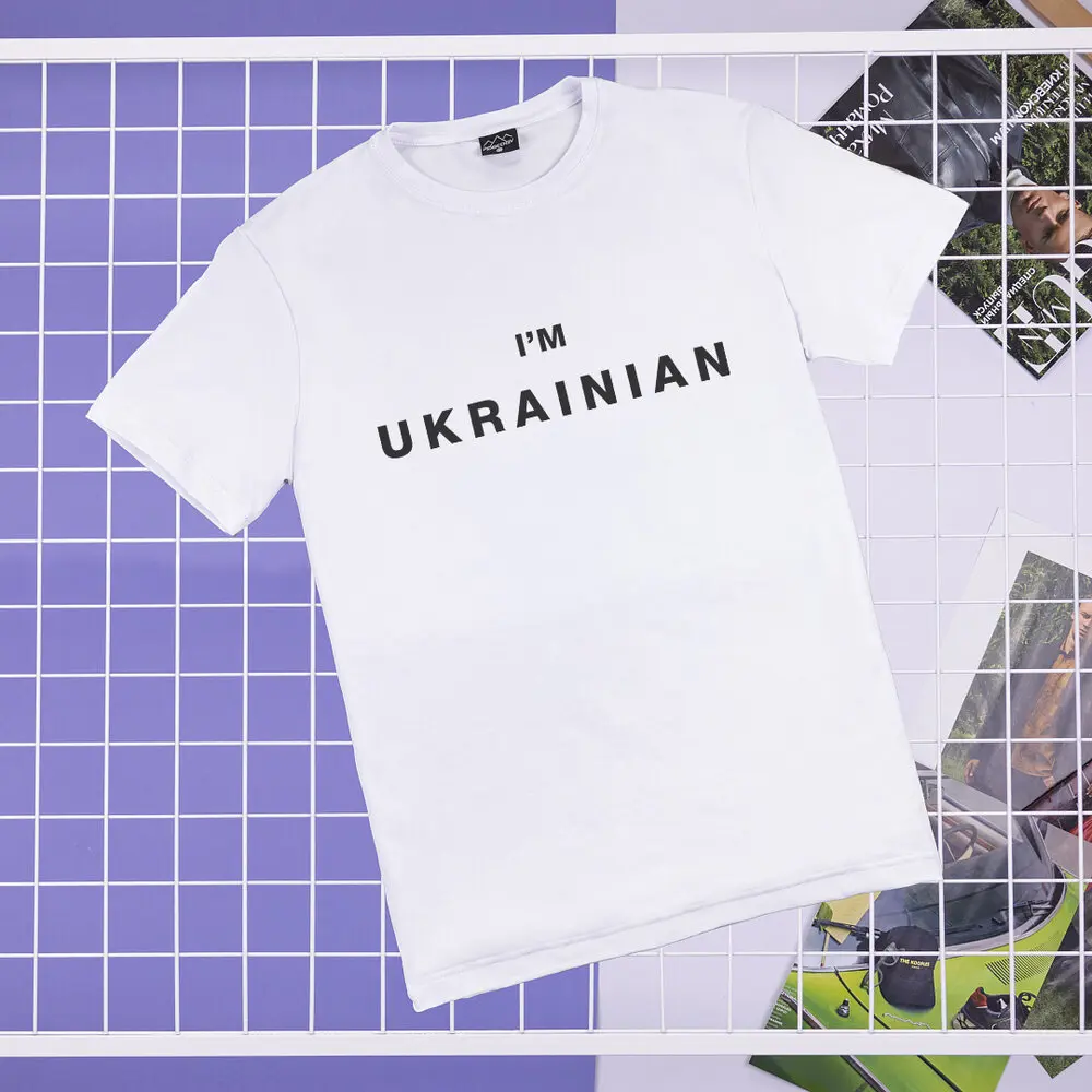 Футболка Pobedov Peremoga - I'M UKRAINIAN наклейка чорна